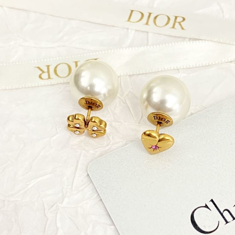 chr1st1an D10r earrings